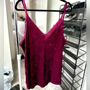 Torrid Berry Velvet cami with lace neckline. Size 2 (2x/18-20)